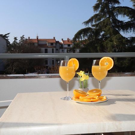 Apartman Perla Deluxe Porec Bagian luar foto