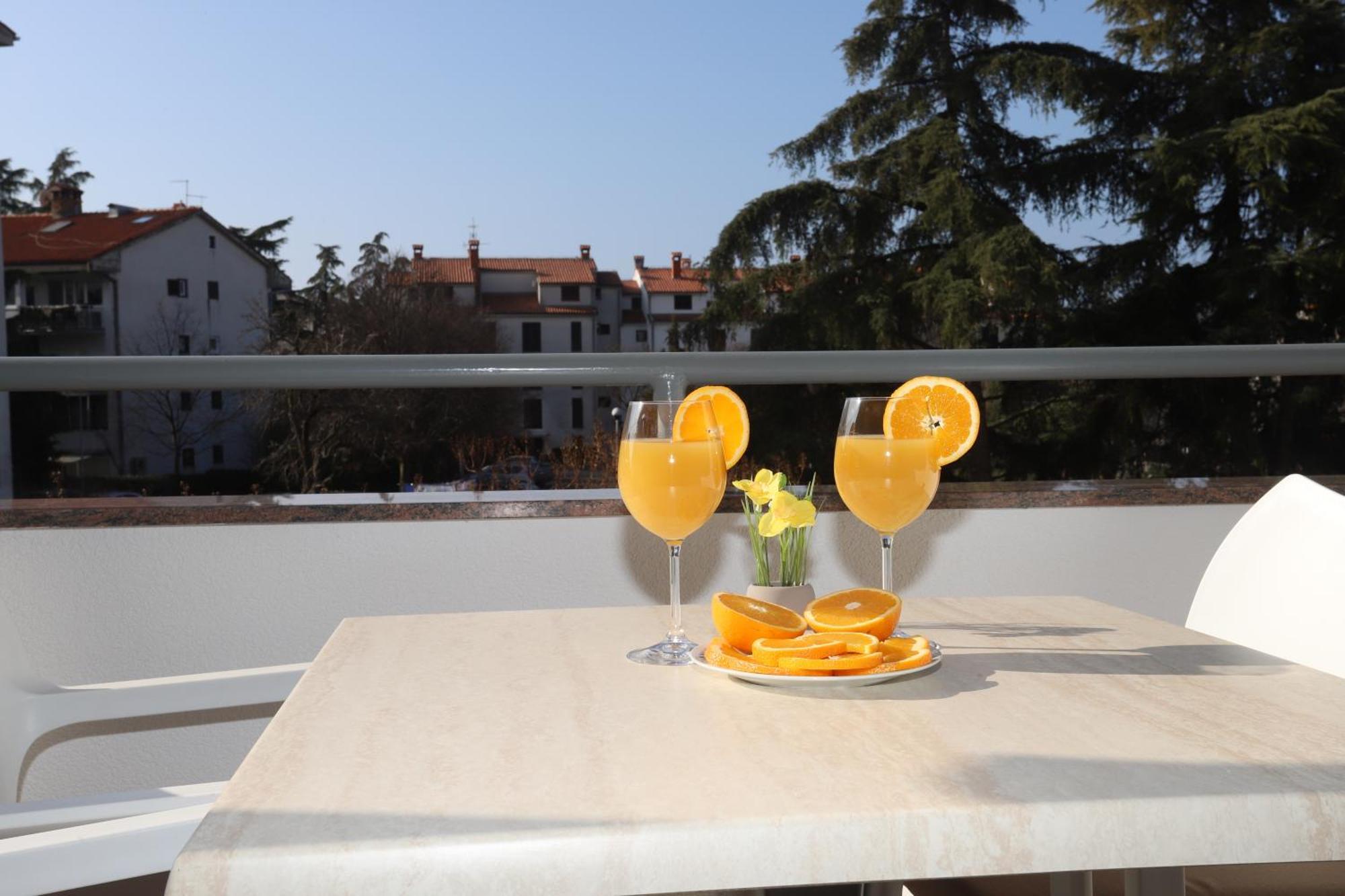Apartman Perla Deluxe Porec Bagian luar foto