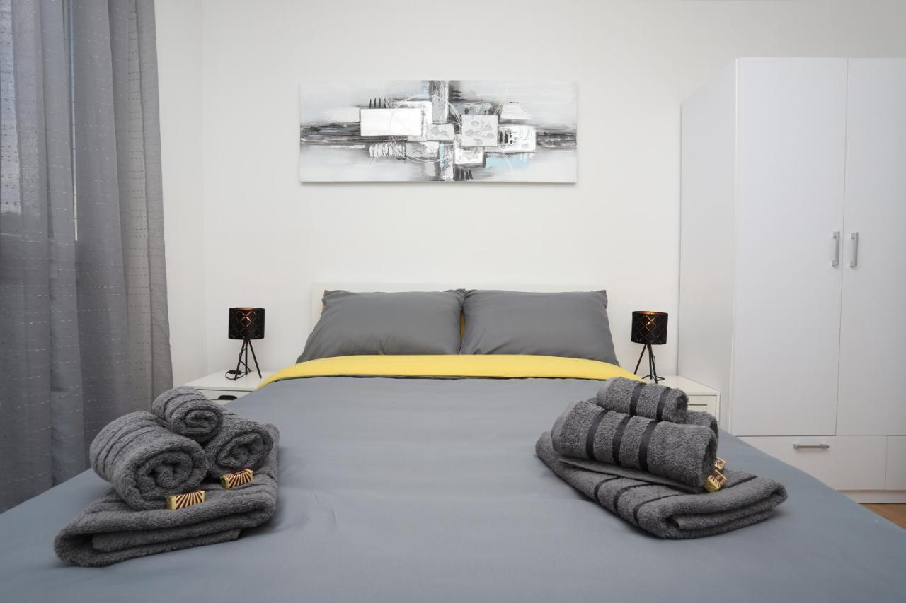 Apartman Perla Deluxe Porec Bagian luar foto