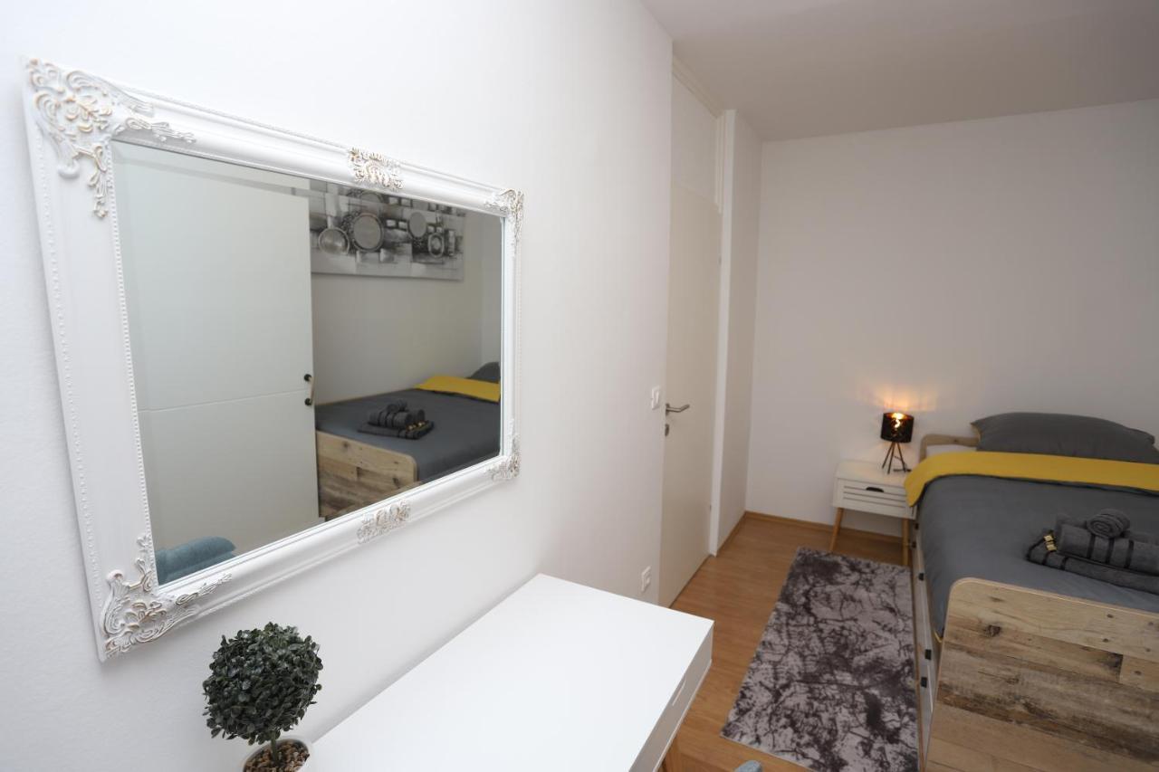 Apartman Perla Deluxe Porec Bagian luar foto